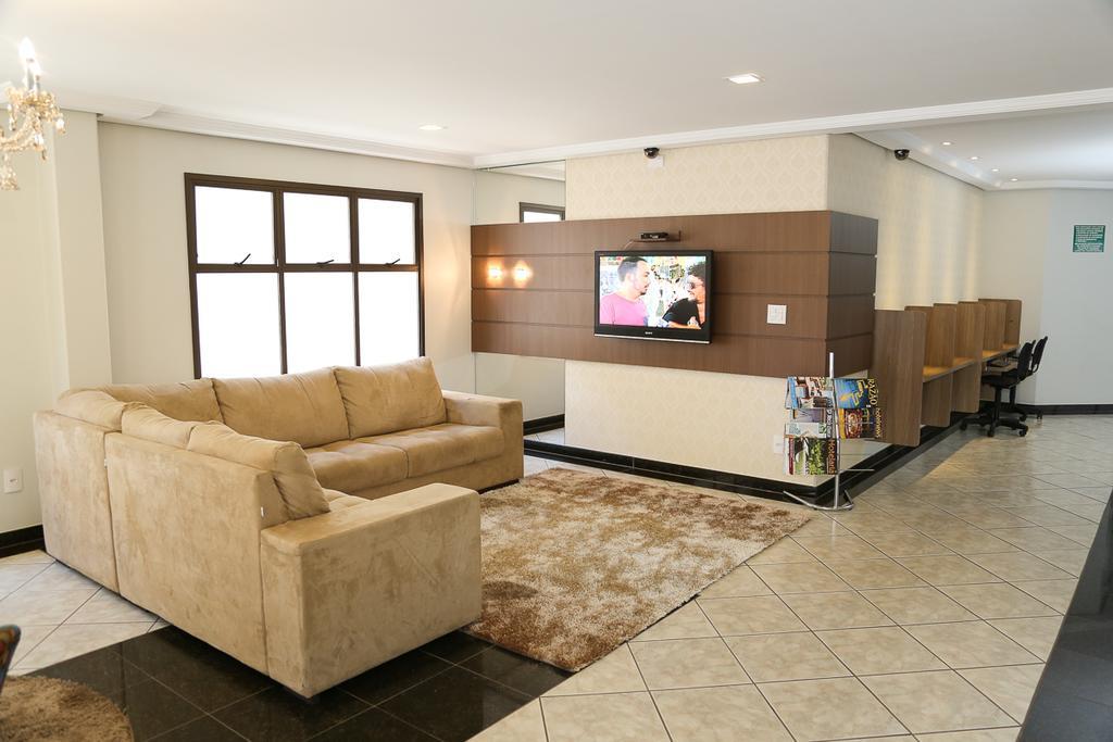 ארגוארי Big Executive Hotel מראה חיצוני תמונה