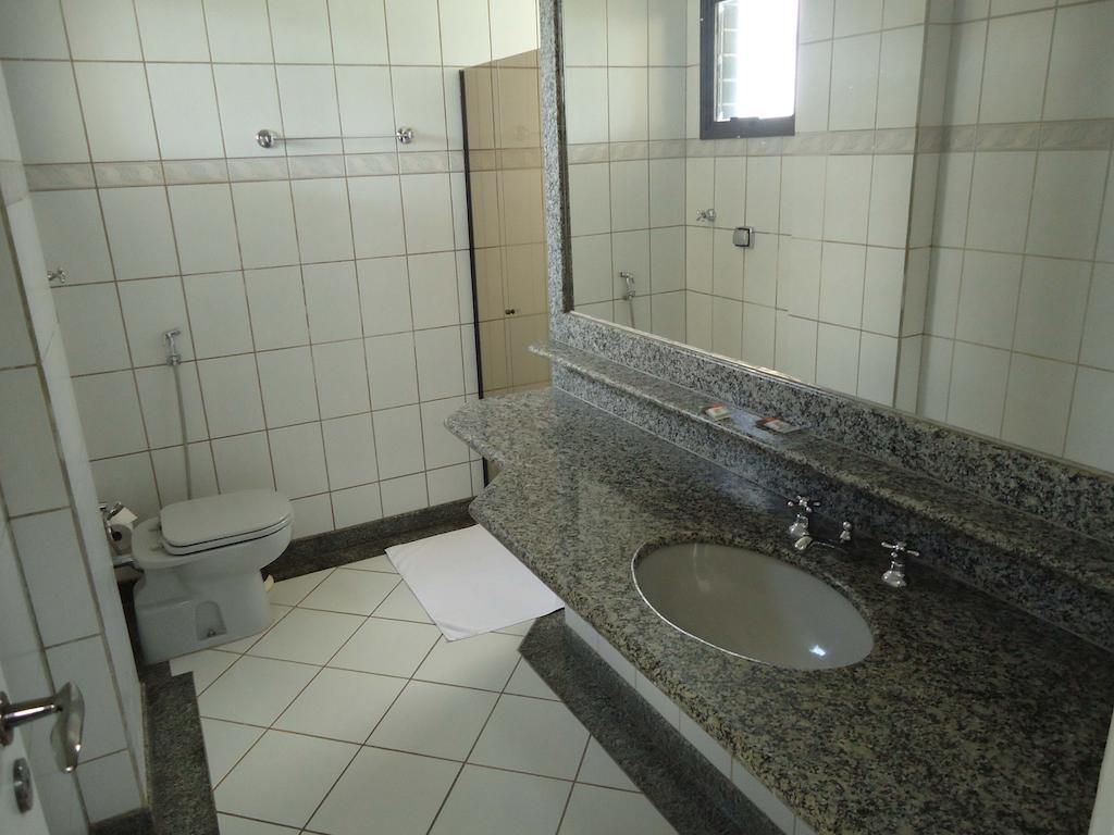 ארגוארי Big Executive Hotel מראה חיצוני תמונה