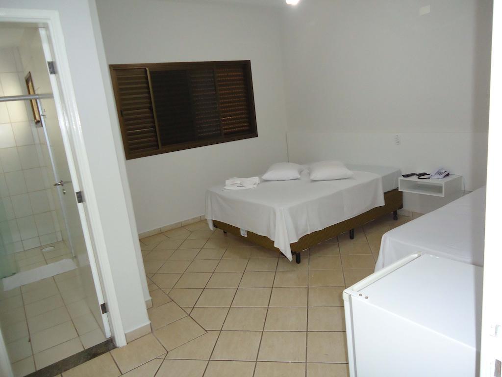 ארגוארי Big Executive Hotel חדר תמונה